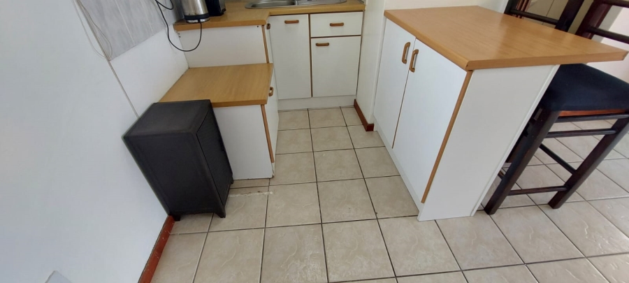 To Let 1 Bedroom Property for Rent in Ferreira Town Eastern Cape
